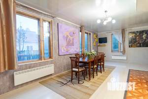 Дом 206м², 2-этажный, участок 11 сот.