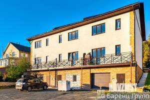 Таунхаус 200м², 3-этажный, участок 3 сот.