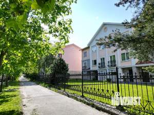 Таунхаус 253м², 3-этажный, участок 2 сот.