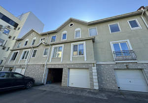 Дом 180м², 4-этажный, участок 2 сот.