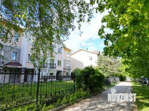 Таунхаус 253м², 3-этажный, участок 2 сот.