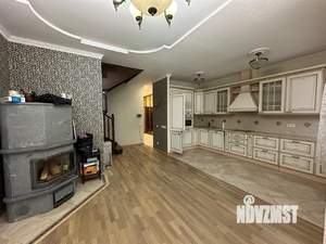 Таунхаус 210м², 3-этажный, участок 4 сот.