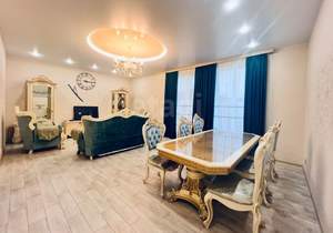 Дом 240м², 2-этажный, участок 8 сот.