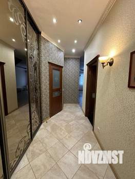 Таунхаус 210м², 3-этажный, участок 4 сот.