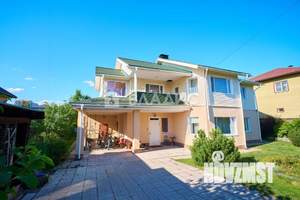 Дом 192м², 2-этажный, участок 10 сот.