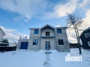 Дом 240м², 3-этажный, участок 8 сот.