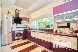 Дом 192м², 2-этажный, участок 10 сот.