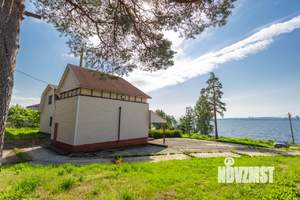 Дом 213м², 2-этажный, участок 15 сот.