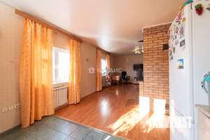 Дом 290м², 4-этажный, участок 13 сот.