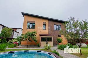 Дом 350м², 2-этажный, участок 10 сот.