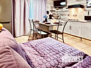 Дом 80м&sup2;, 2-этажный, посуточно, 