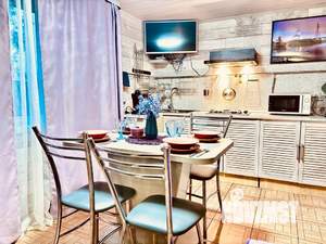 Дом 80м&sup2;, 2-этажный, посуточно, 