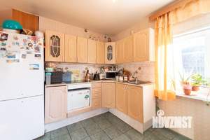 Дом 290м², 2-этажный, участок 13 сот.  