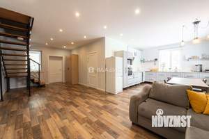 Дом 233м², 3-этажный, участок 10 сот.  