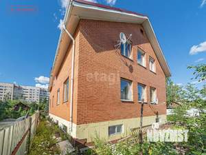 Дом 400м², 3-этажный, участок 8 сот.  