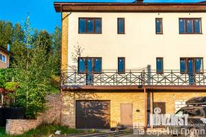 Таунхаус 200м², 3-этажный, участок 3 сот.  