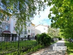 Таунхаус 253м², 3-этажный, участок 2 сот.  