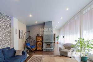 Дом 350м², 2-этажный, участок 10 сот.  