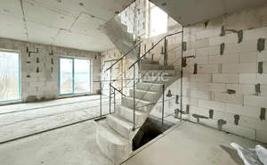 Дом 176м&sup2;, 3-этажный, участок 6 сот.  