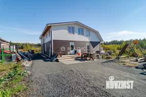 Дом 244м², 2-этажный, участок 10 сот.  