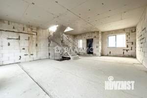 Таунхаус 176м&sup2;, 3-этажный, участок 6 сот.  