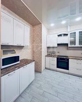 Дом 240м², 2-этажный, участок 8 сот.  