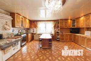 Дом 190м², 2-этажный, участок 7 сот.  