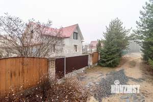 Дом 206м², 2-этажный, участок 11 сот.  