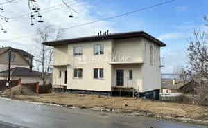 Дом 176м&sup2;, 3-этажный, участок 6 сот.  