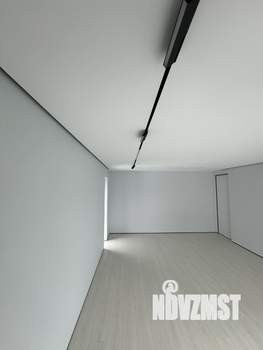 Коттедж 255м&sup2;, 3-этажный, участок 7 сот.  