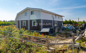 Дом 244м², 2-этажный, участок 10 сот.  