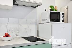 1-к квартира, посуточно, 13м2, 1/1 этаж