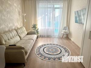 2-к квартира, посуточно, 42м2, 4/25 этаж