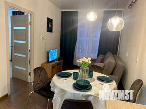 2-к квартира, посуточно, 44м2, 3/25 этаж