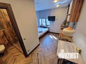 Студия квартира, посуточно, 14м2, 2/5 этаж