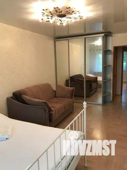 2-к квартира, посуточно, 49м2, 3/5 этаж