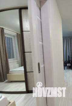 1-к квартира, посуточно, 42м2, 6/10 этаж