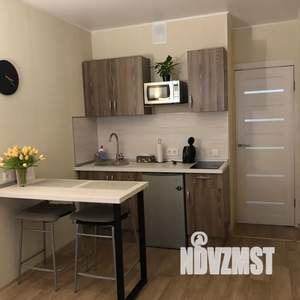 Студия квартира, посуточно, 20м2, 1/12 этаж