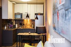 2-к квартира, посуточно, 50м2, 1/1 этаж