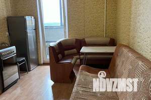 1-к квартира, посуточно, 42м2, 15/18 этаж