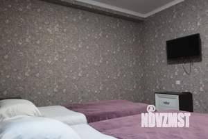 2-к квартира, посуточно, 45м2, 1/2 этаж