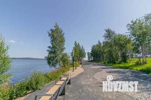 Студия квартира, посуточно, 36м2, 2/5 этаж