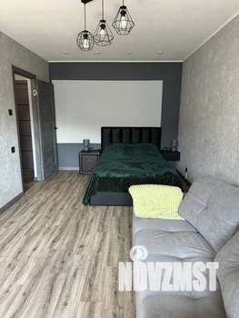 1-к квартира, посуточно, 42м2, 5/5 этаж