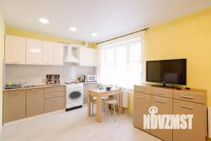 Студия квартира, посуточно, 36м2, 1/9 этаж