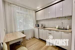 1-к квартира, посуточно, 38м2, 2/5 этаж