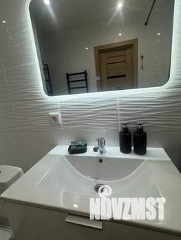 1-к квартира, посуточно, 42м2, 21/25 этаж