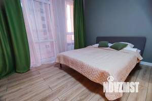 Студия квартира, посуточно, 30м2, 10/17 этаж