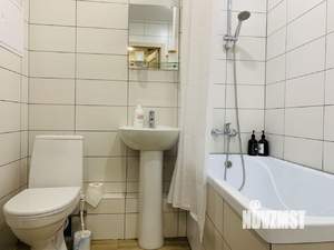 Студия квартира, посуточно, 32м2, 3/9 этаж