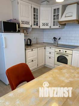 Студия квартира, посуточно, 35м2, 2/5 этаж