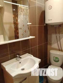 Студия квартира, посуточно, 40м2, 1/5 этаж